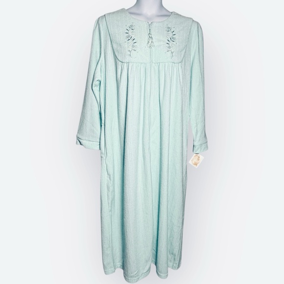 NWT Intimate Essentials Aqua Blue Green House Coat Robe 3X - Picture 1 of 14